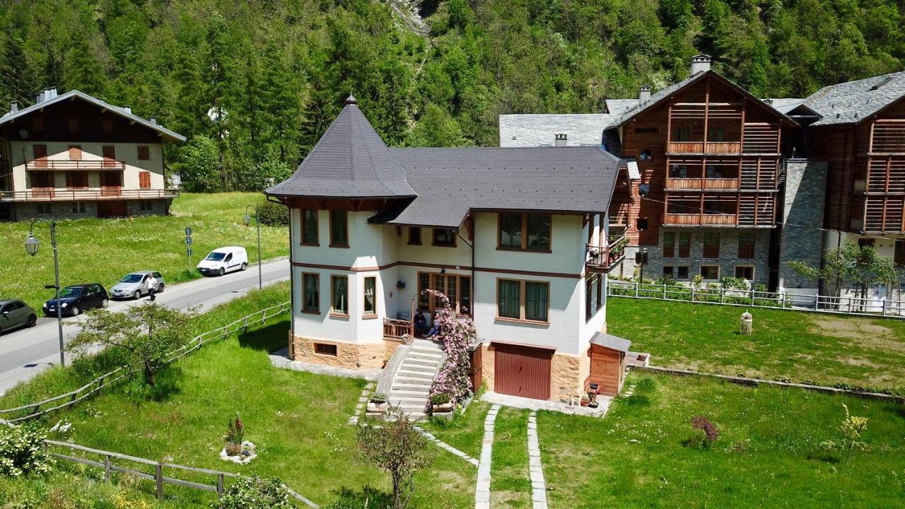 알라냐발세시아 L'Aria Di Casa B&B 외부 사진