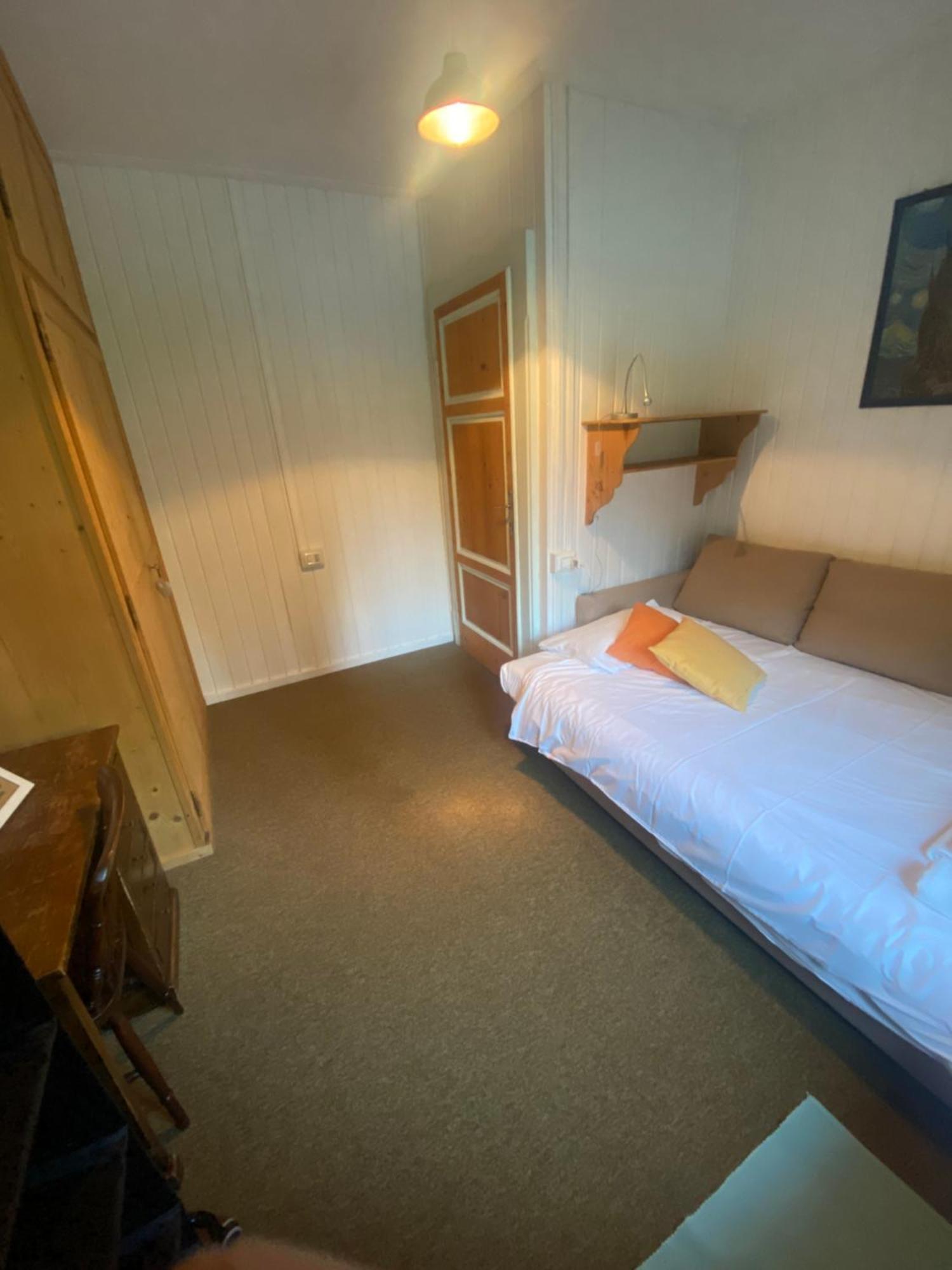 알라냐발세시아 L'Aria Di Casa B&B 외부 사진