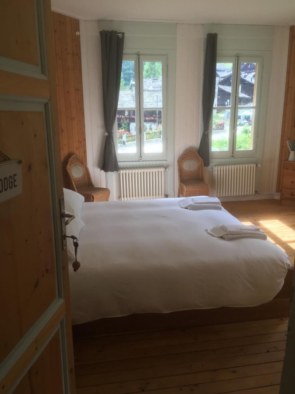 알라냐발세시아 L'Aria Di Casa B&B 외부 사진